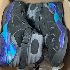 Nike Air Jordan 8 (black/aqua) boys youth size 5